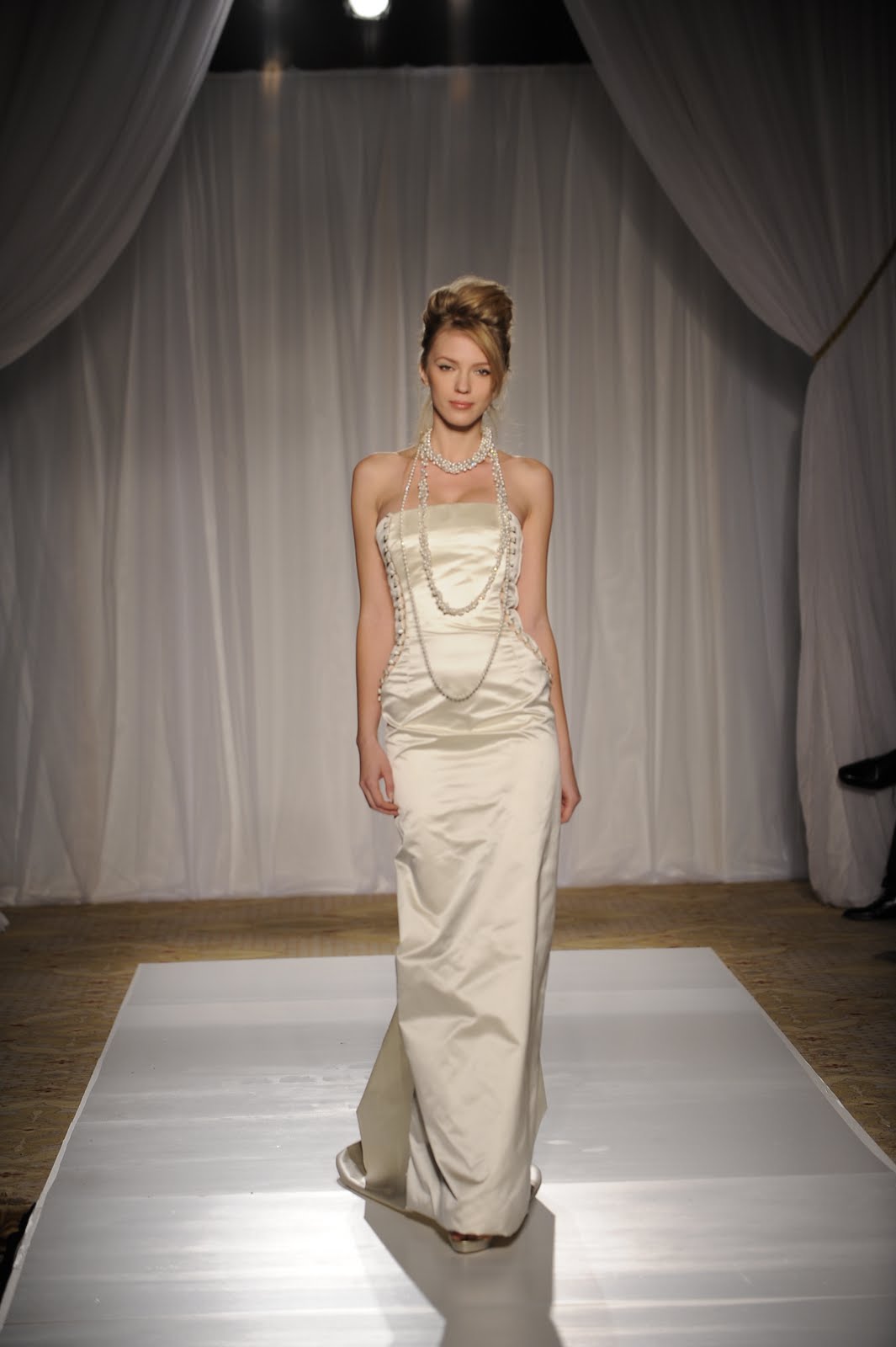 THE DOUGLAS HANNANT FALL 2010 BRIDAL COLLECTION – “NUANCE